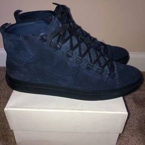 Men’s Balenciaga Suede shoes Navy US 11 EU 44